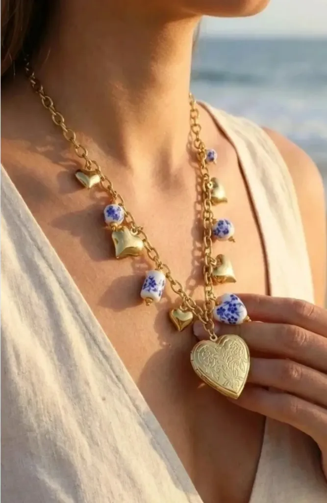 Collier AMIRA