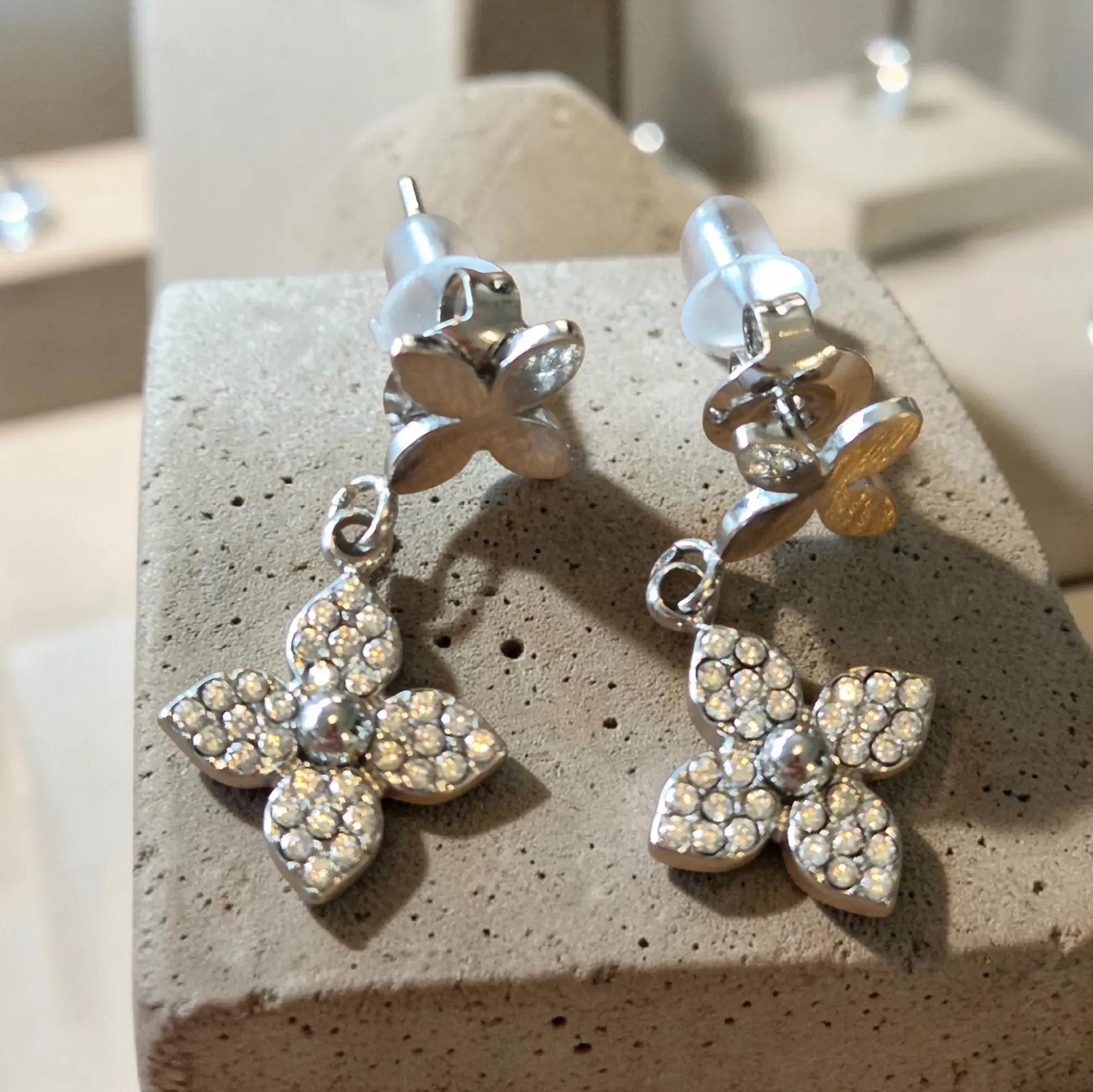 Boucle d'oreille ISEYA